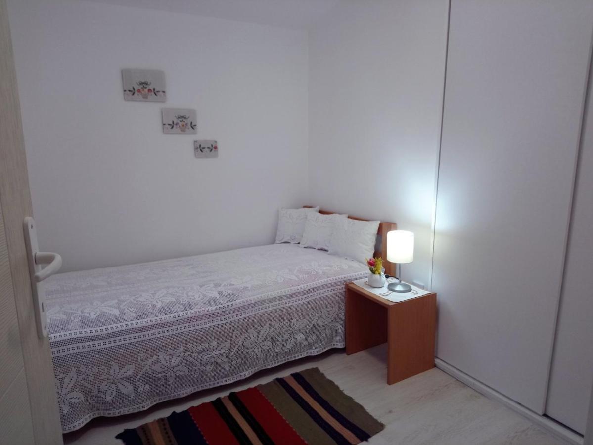 Mia Apartment Belgrado Buitenkant foto